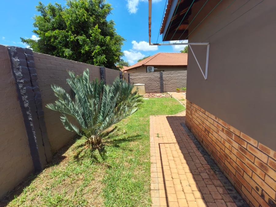 3 Bedroom Property for Sale in Waterkloof East North West